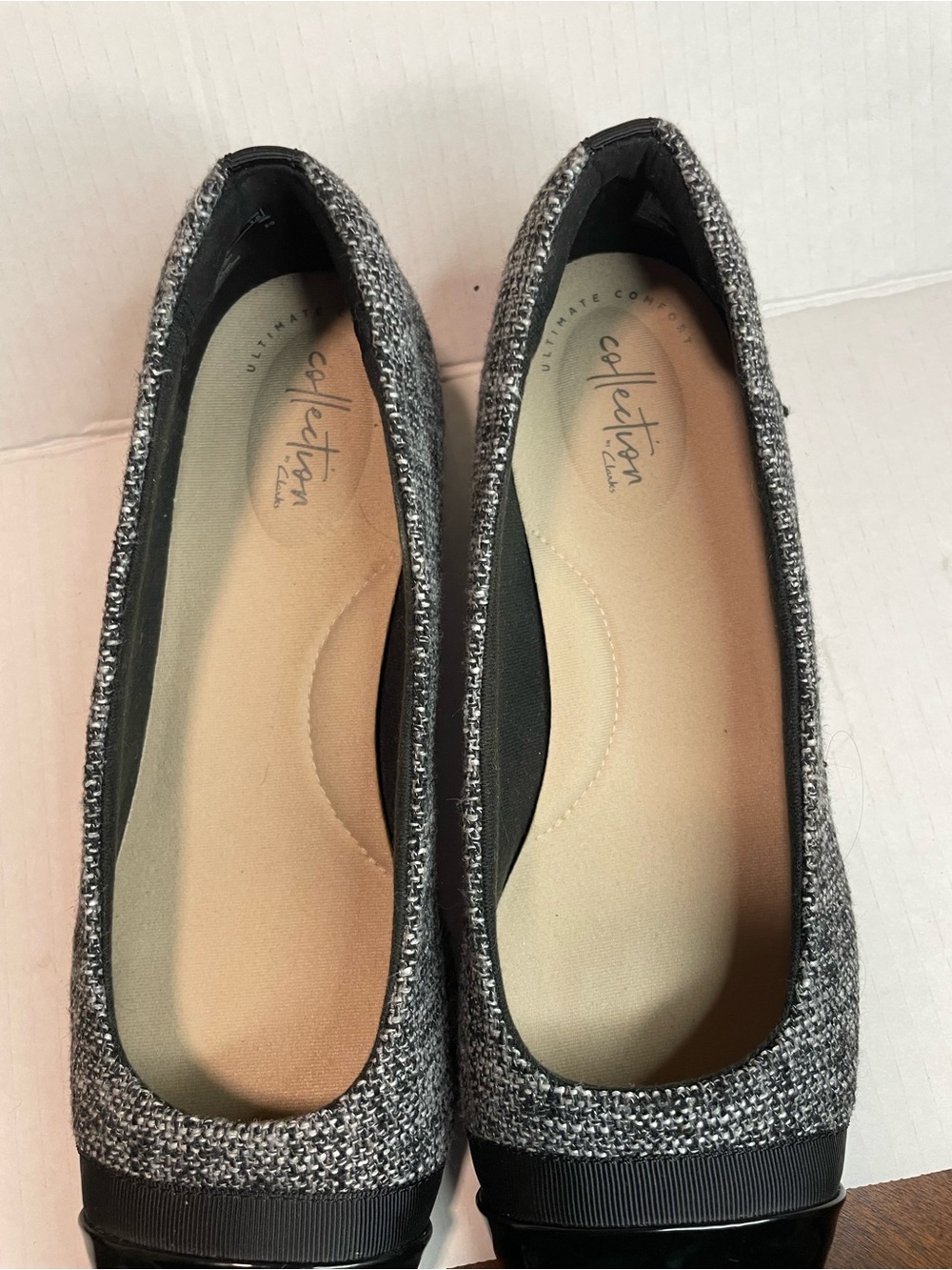 Clarks Grey Tweed Flats with Black Patent Cap Toe - Picture 2 of 7